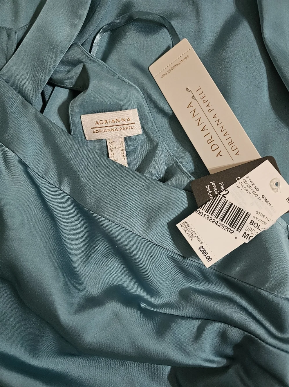 Women's Clothing (671) - Picture 10 of 10